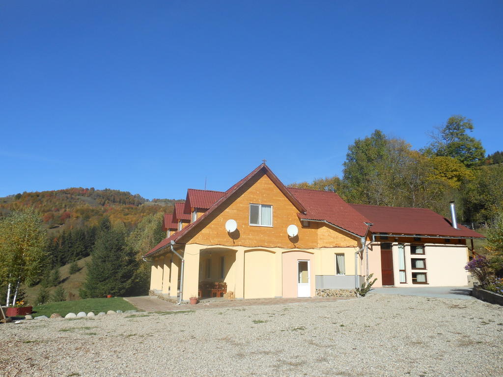 Kings Valley - Sunny Botesti Cimpeni Exterior photo